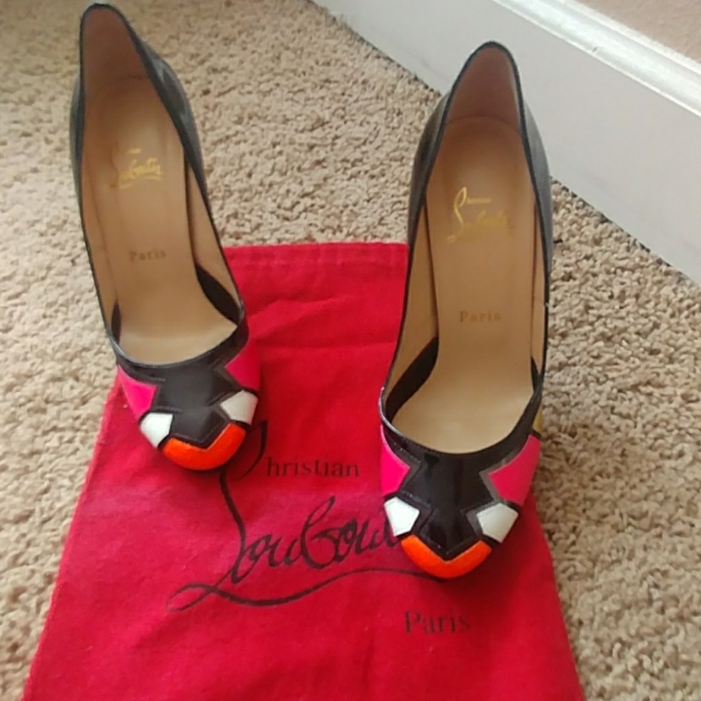 Christian Louboutins Astropump Heels 37